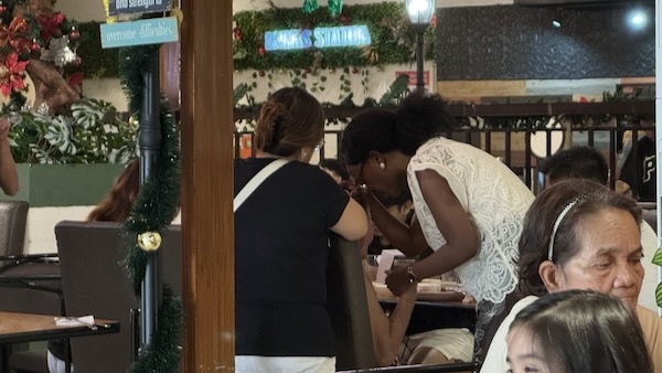 A group of women in a restaurant
