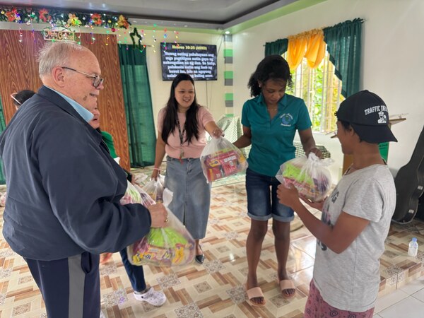 Dorcas Fund Philippines 013